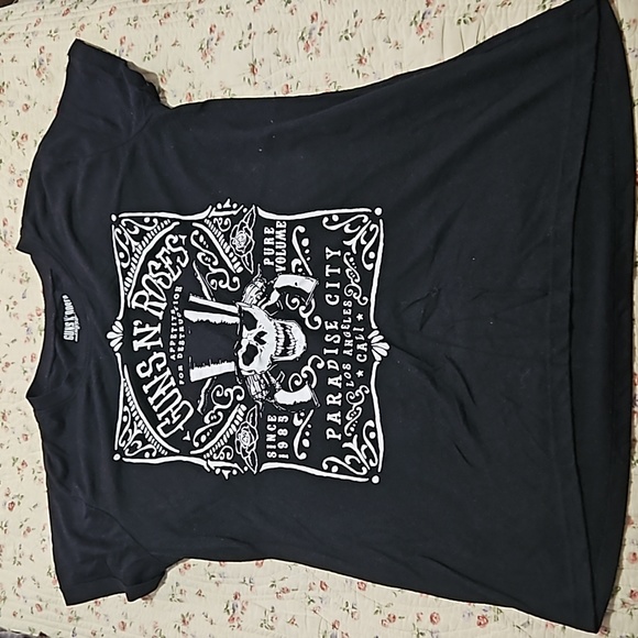 Tshirt - Picture 1 of 1